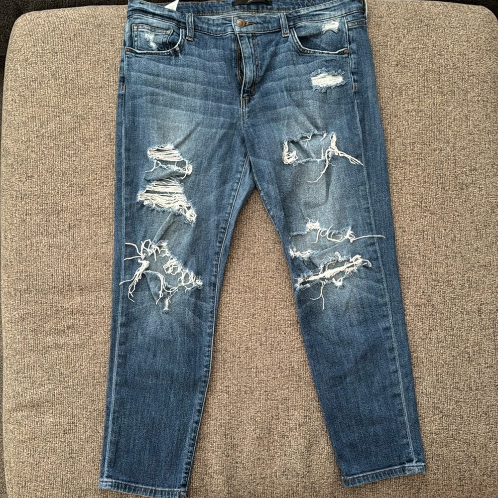Joe’s Jeans Distressed Slim Crop Jeans in Gessa | Size 26